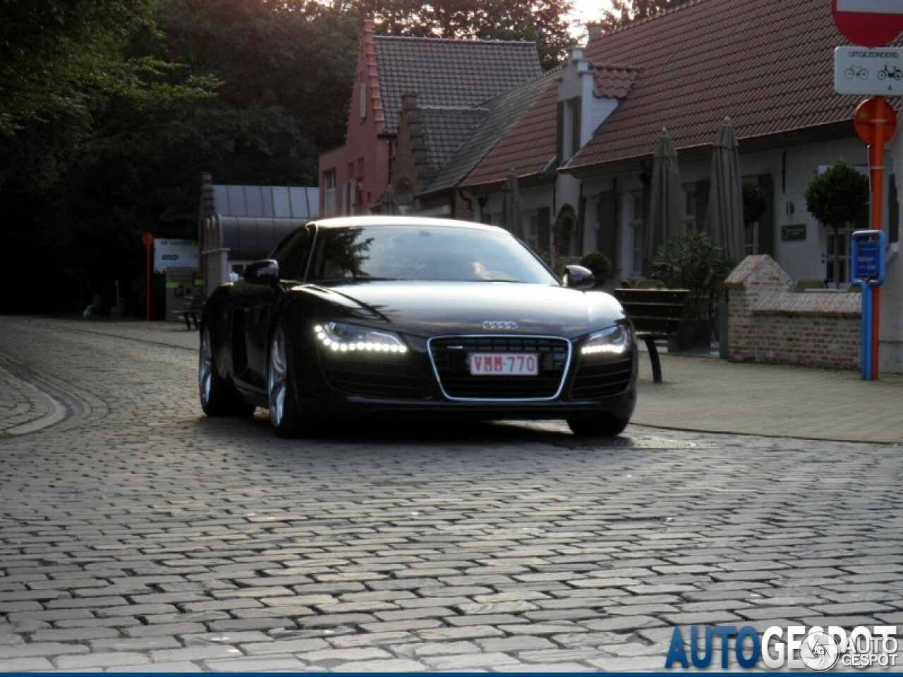 Audi R8