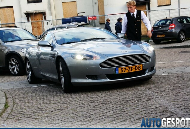 Aston Martin DB9