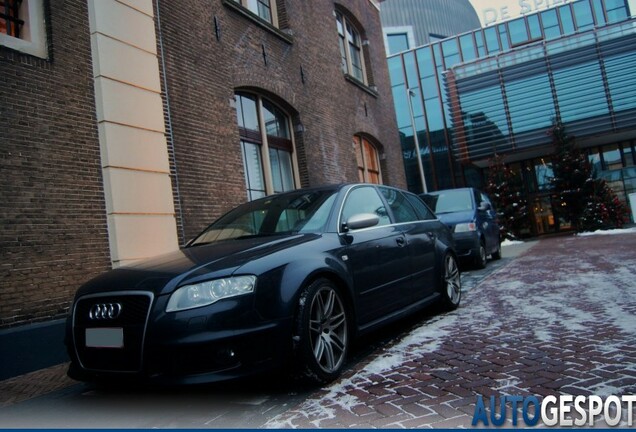 Audi RS4 Avant B7