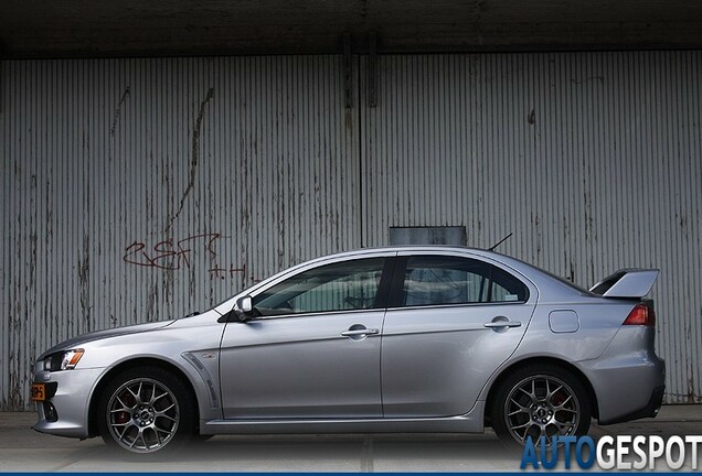 Mitsubishi Lancer Evolution X MR