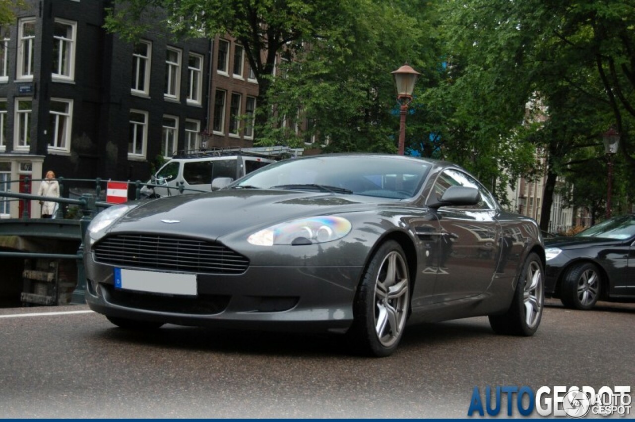 Aston Martin DB9