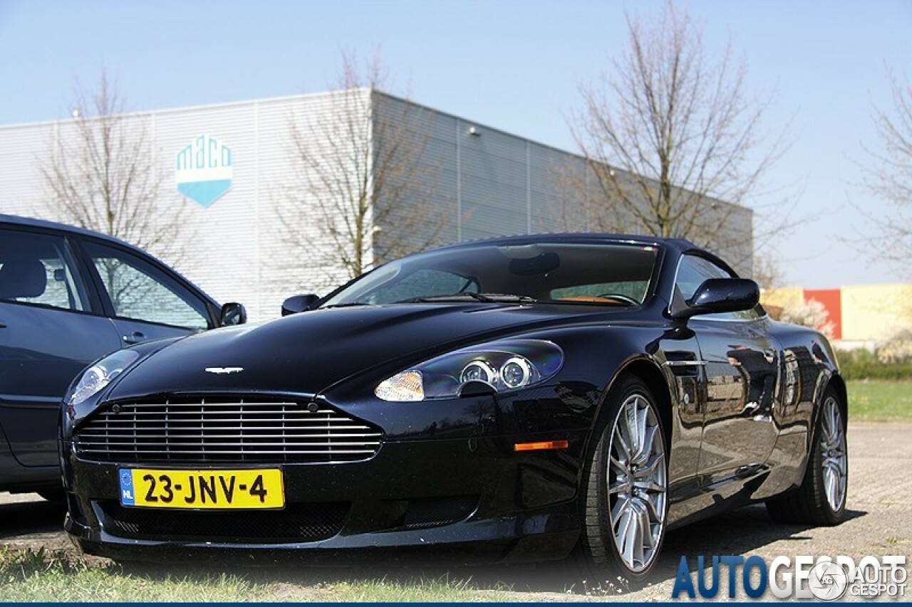 Aston Martin DB9 Volante