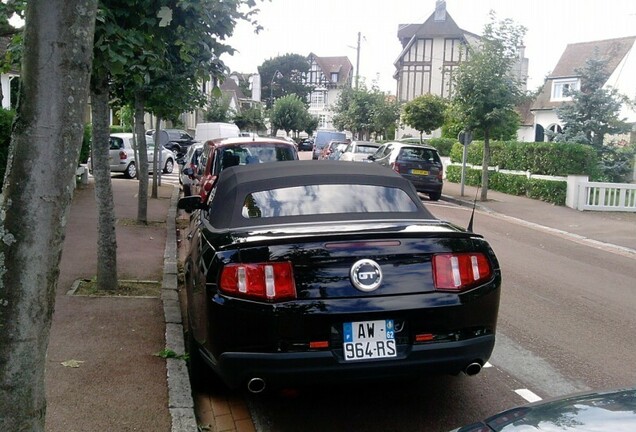 Ford Mustang GT Convertible 2010