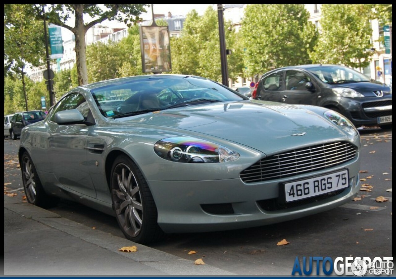 Aston Martin DB9