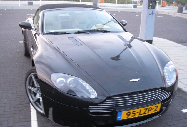 Aston Martin V8 Vantage Roadster