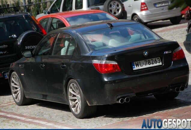 BMW M5 E60 2005