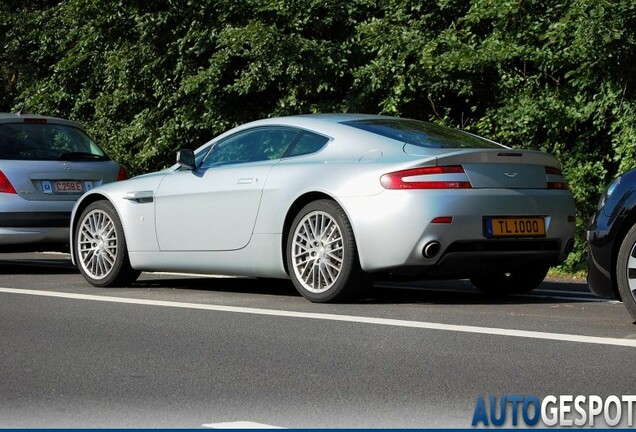 Aston Martin V8 Vantage