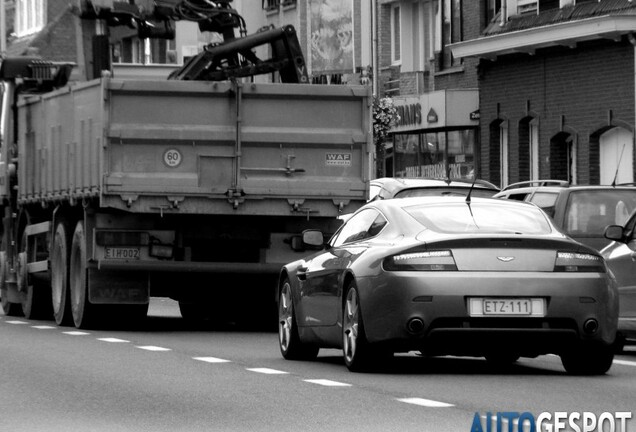 Aston Martin V8 Vantage