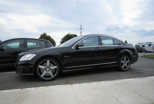 Mercedes-Benz S 63 AMG W221