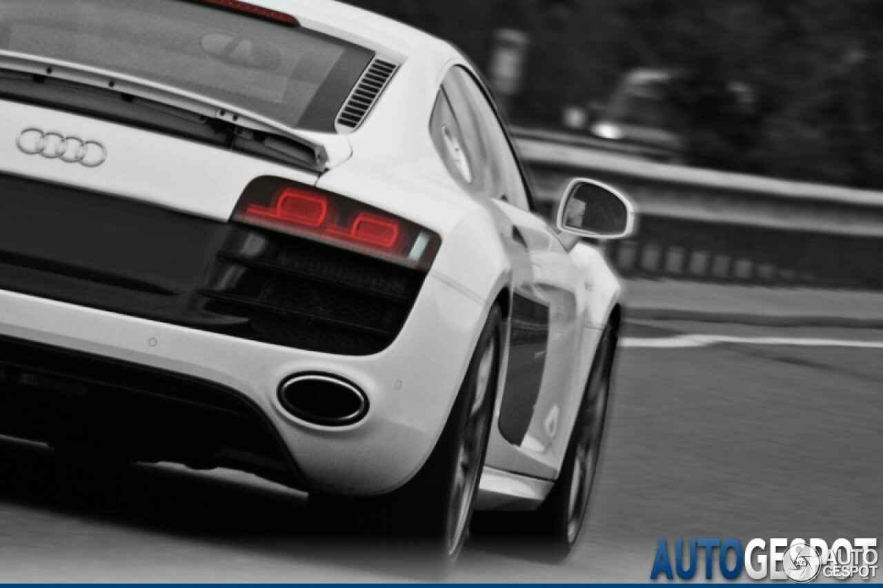 Audi R8 V10