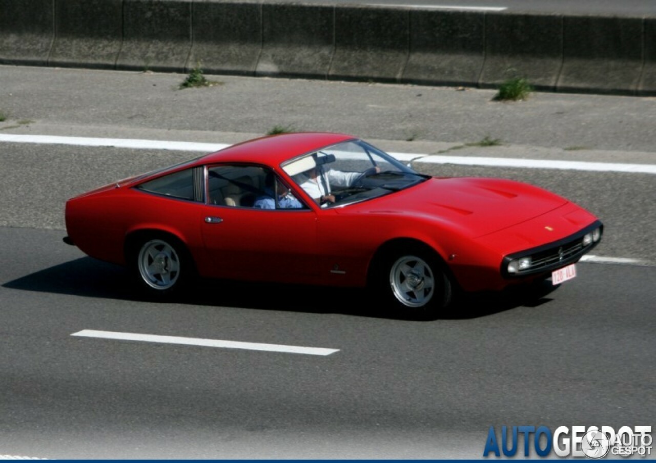 Ferrari 365 GTC/4