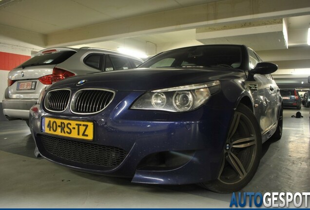 BMW M5 E60 2005