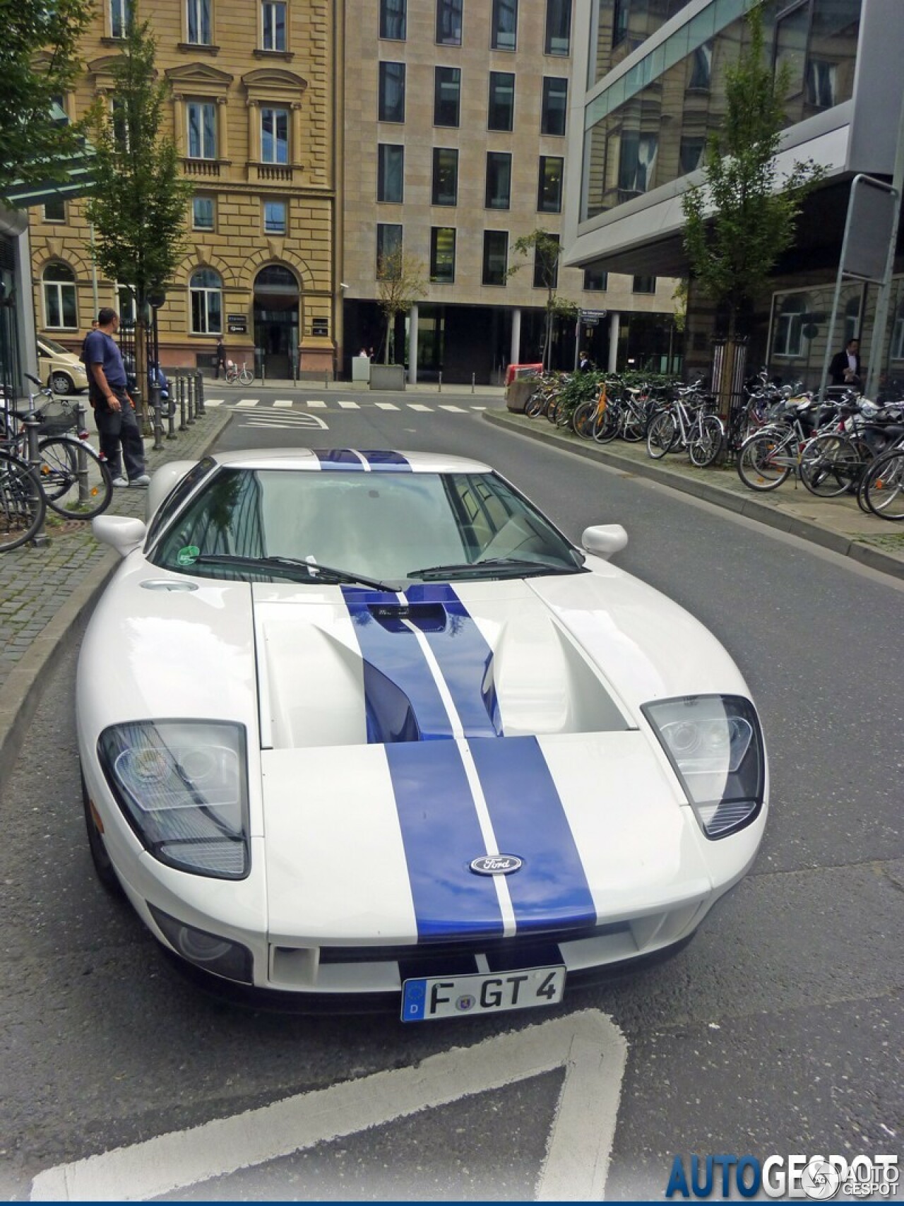 Ford GT