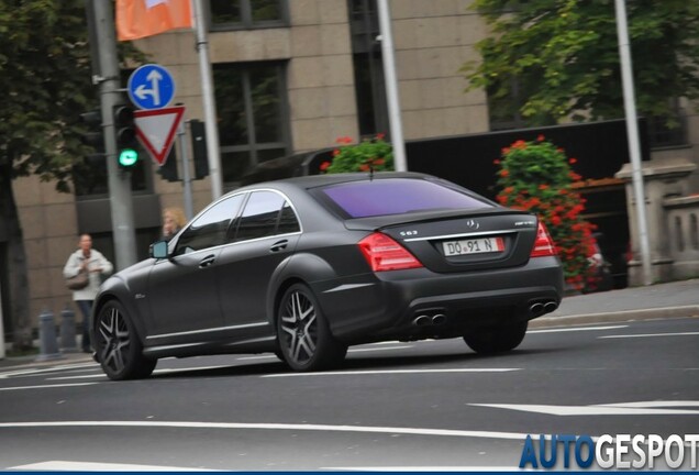 Mercedes-Benz S 63 AMG W221 2010