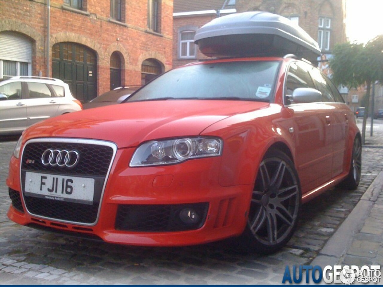 Audi RS4 Avant B7