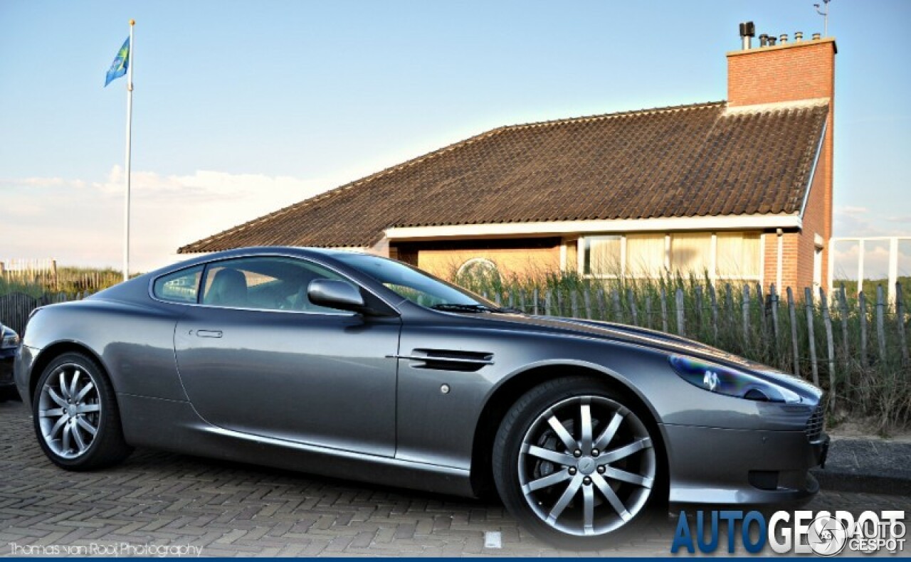 Aston Martin DB9