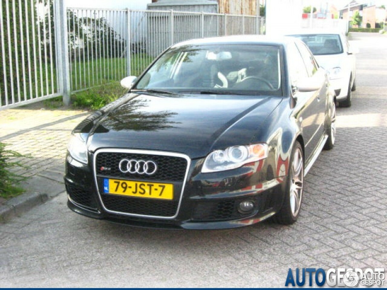 Audi RS4 Sedan