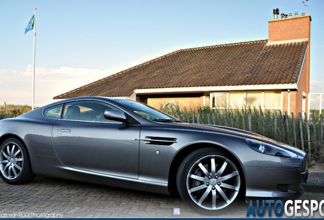 Aston Martin DB9