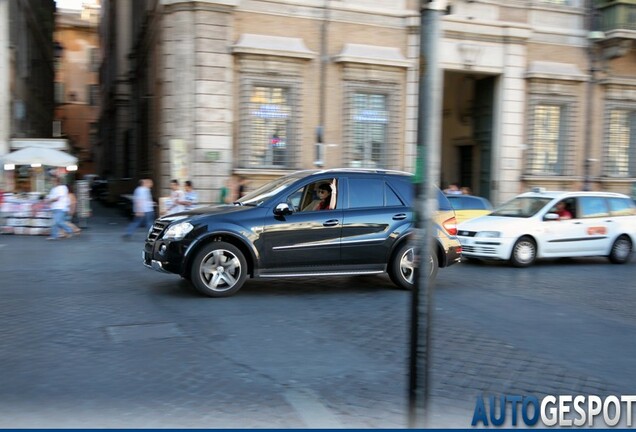 Mercedes-Benz ML 63 AMG W164 2009