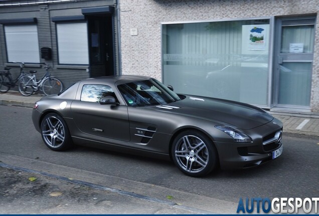 Mercedes-Benz SLS AMG