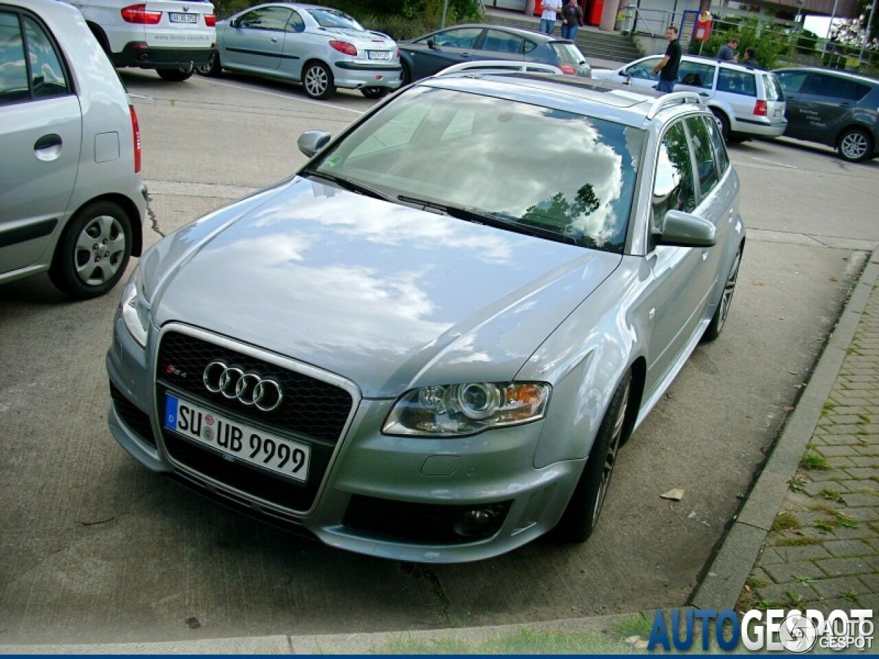 Audi RS4 Avant B7