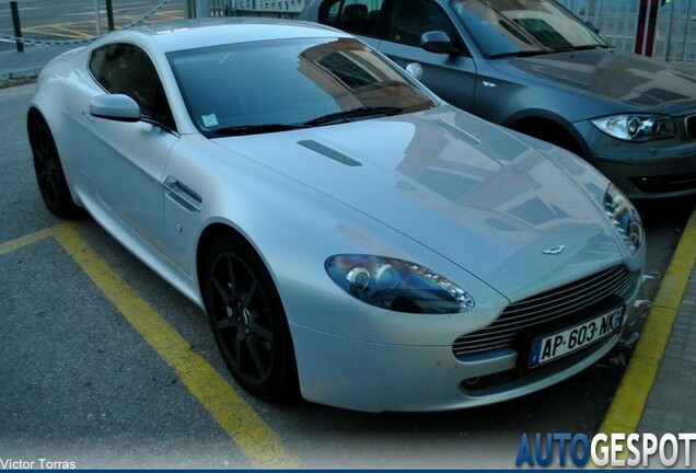 Aston Martin V8 Vantage N400