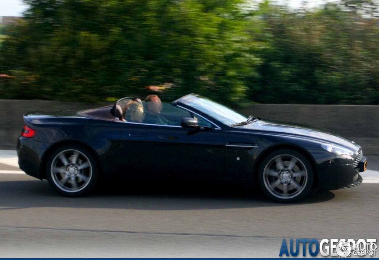 Aston Martin V8 Vantage Roadster