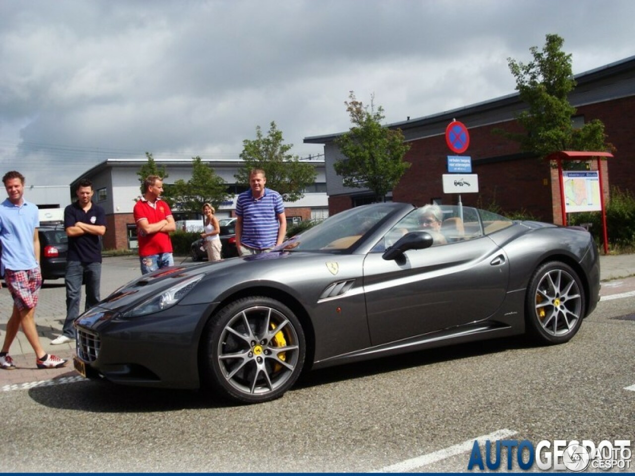 Ferrari California