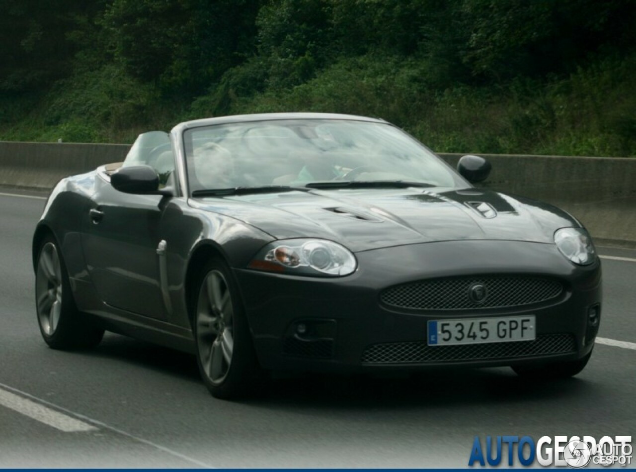 Jaguar XKR Convertible 2006