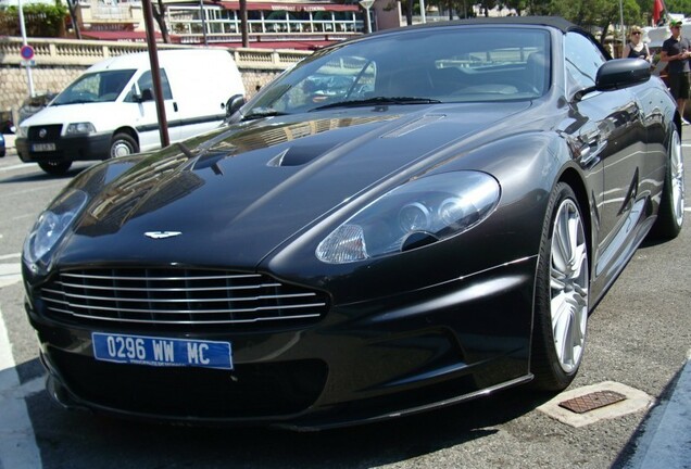 Aston Martin DBS Volante