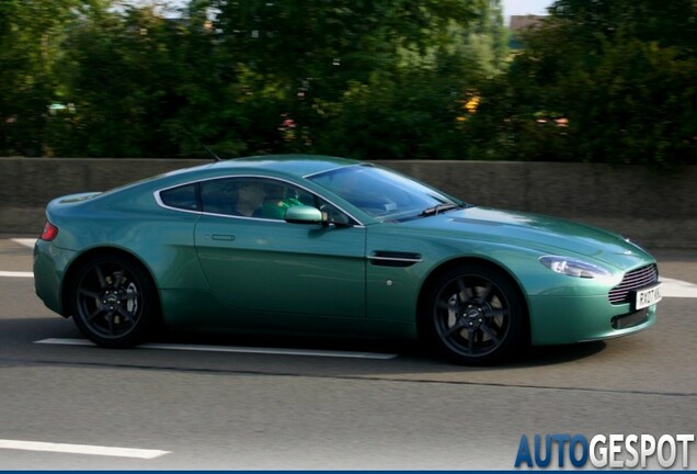 Aston Martin V8 Vantage