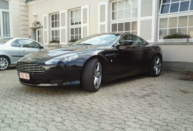 Aston Martin DB9