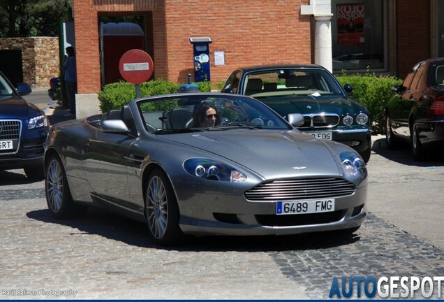 Aston Martin DB9 Volante