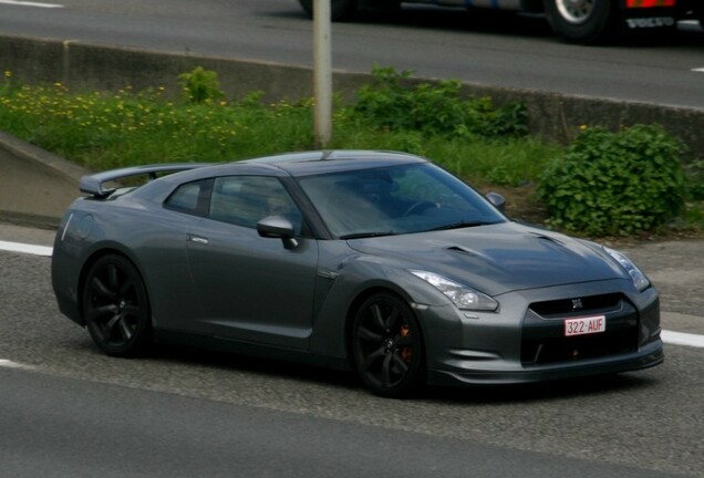 Nissan GT-R