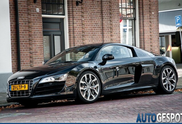 Audi R8 V10