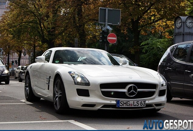 Mercedes-Benz SLS AMG