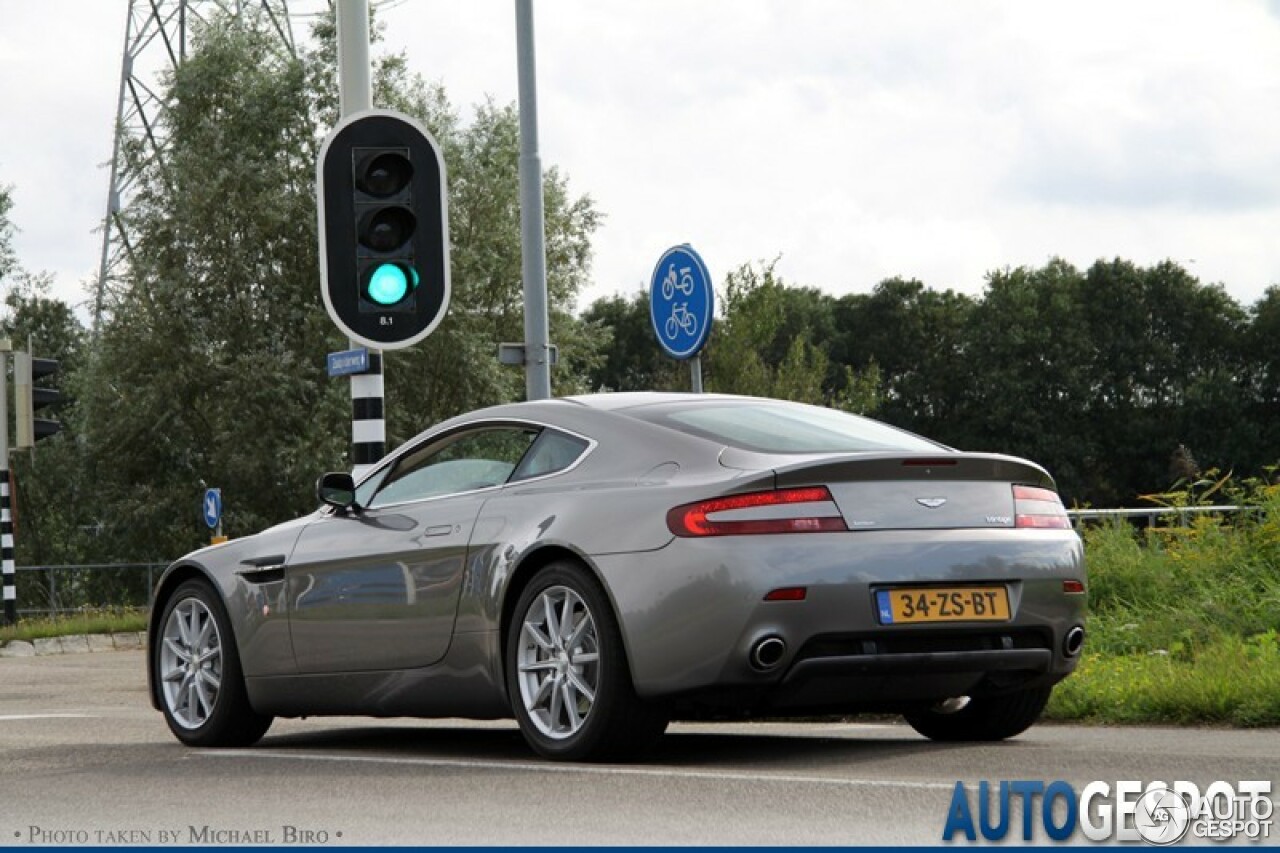 Aston Martin V8 Vantage