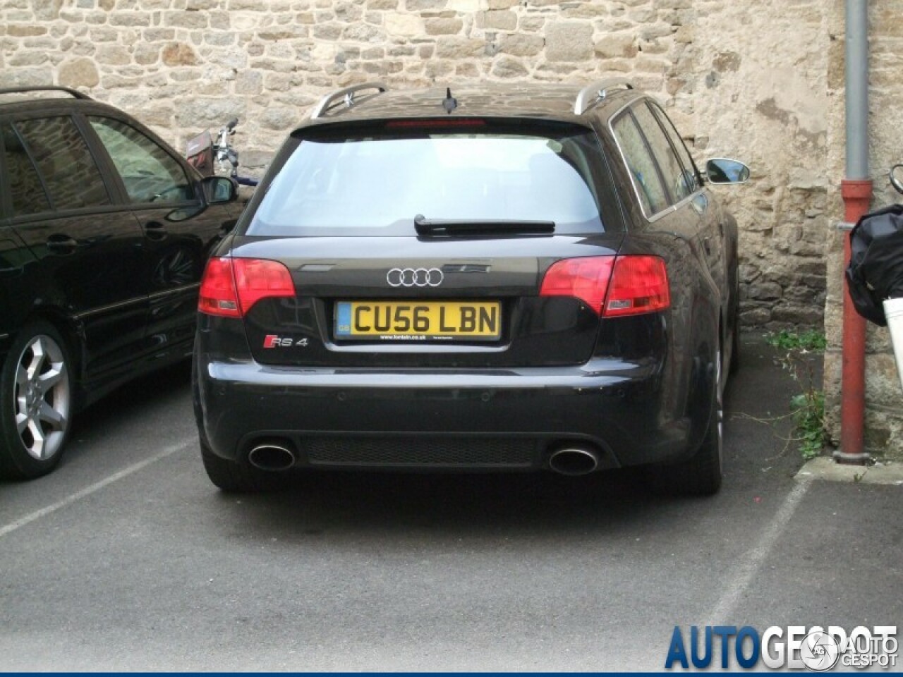 Audi RS4 Avant B7