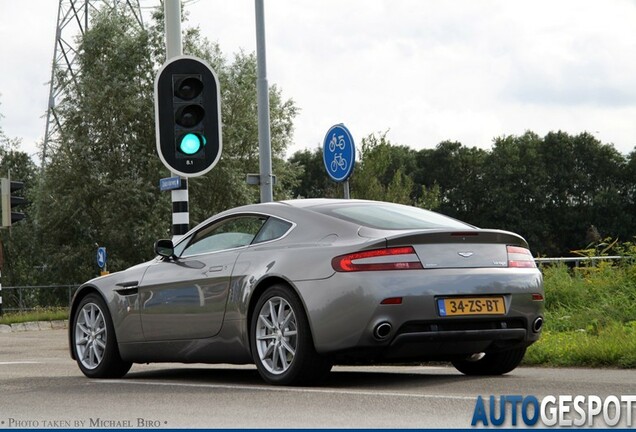 Aston Martin V8 Vantage