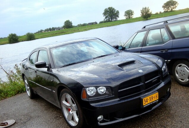 Dodge Charger SRT-8