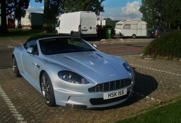 Aston Martin DBS Volante