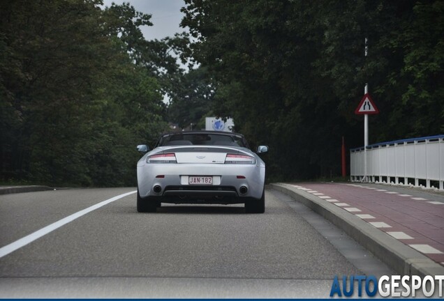 Aston Martin V8 Vantage N400 Roadster