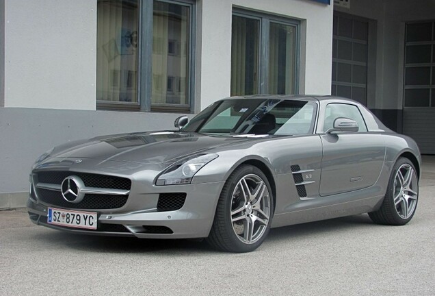 Mercedes-Benz SLS AMG