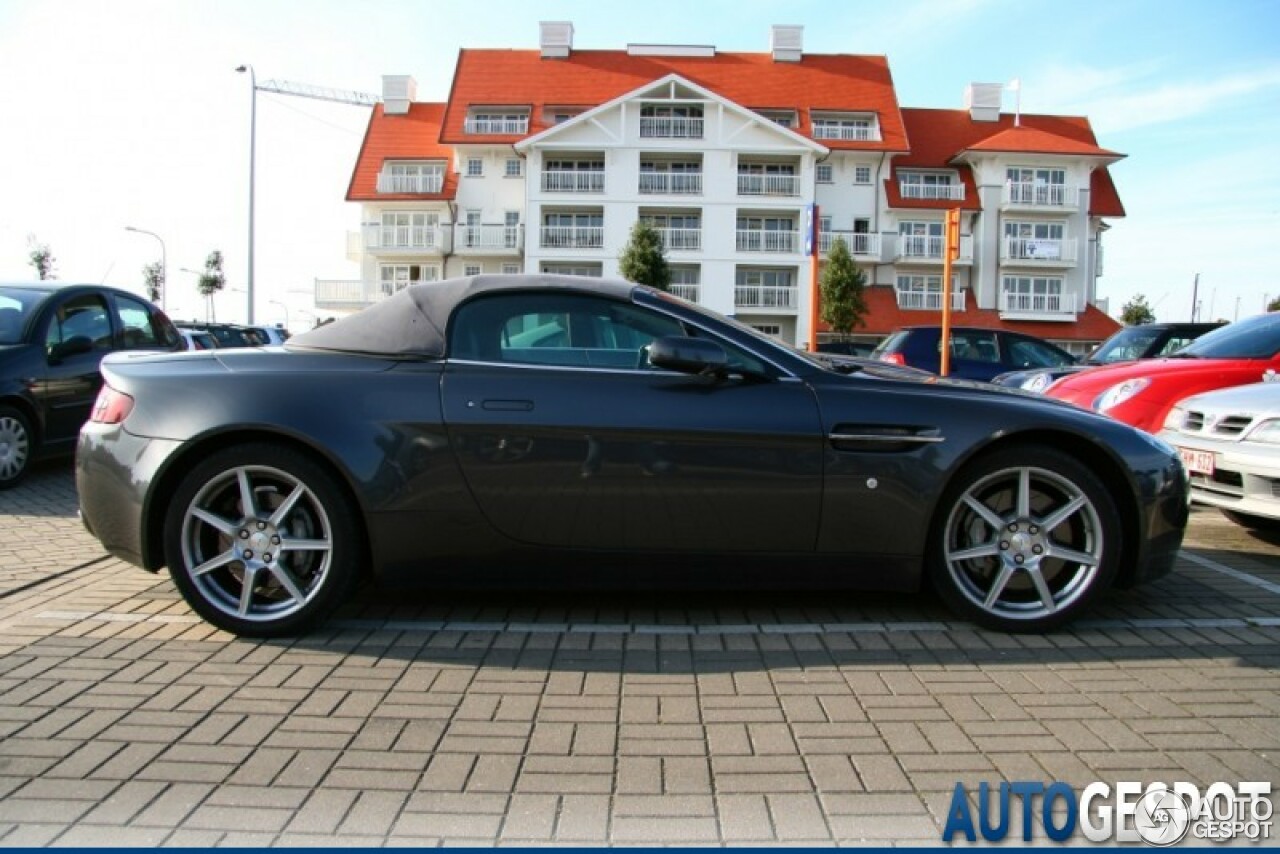 Aston Martin V8 Vantage Roadster