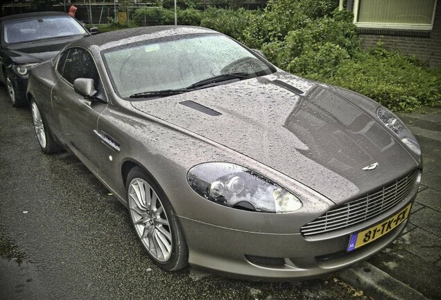 Aston Martin DB9