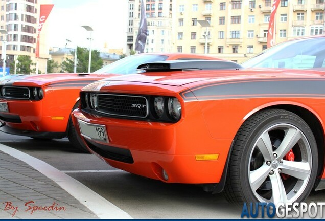 Dodge Challenger SRT-8