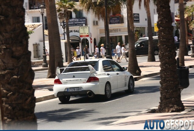 Mitsubishi Lancer Evolution IX MR