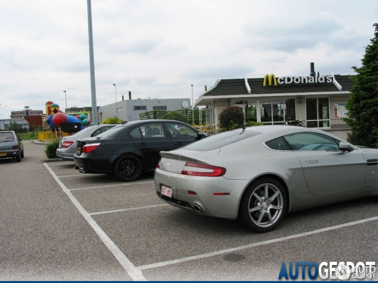 Aston Martin V8 Vantage