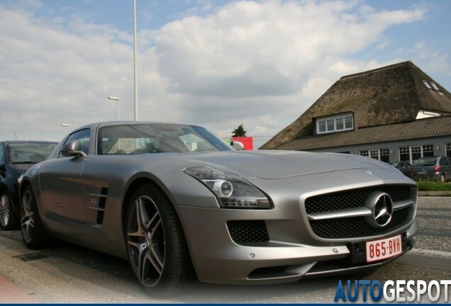 Mercedes-Benz SLS AMG