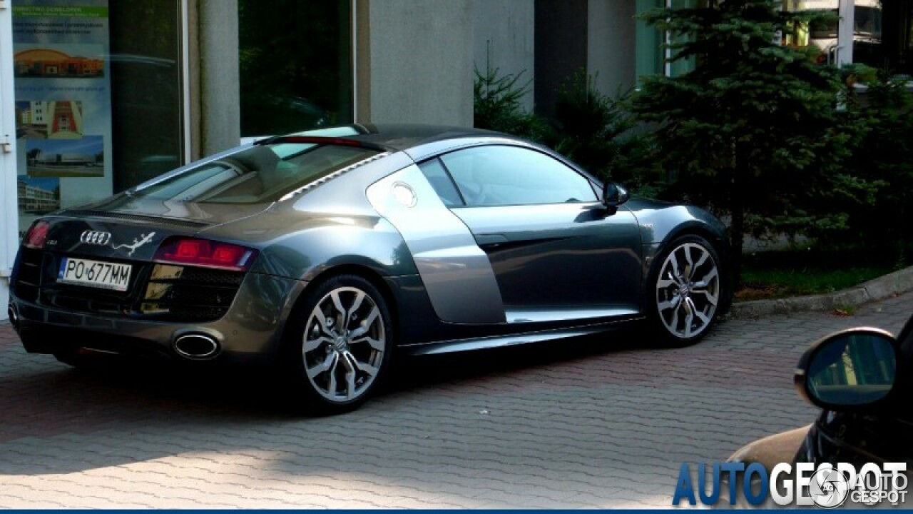 Audi R8 V10